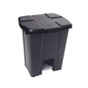 LIXEIRA 30L INJEPLASTEC PEDAL PRETA 108